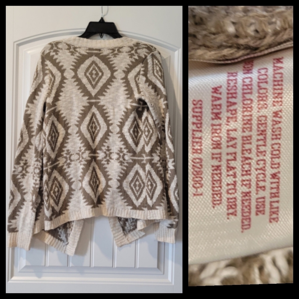 Junior's Cream & Taupe Aztec Open-Front Sweater - Picture 2 of 5